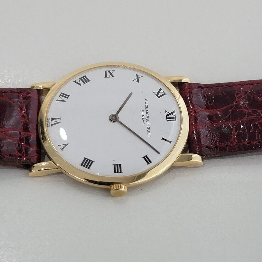 Midsize Audemars Piguet Geneve 18K Gold 32mm Manual Wind Dress Watch 1950s NA132