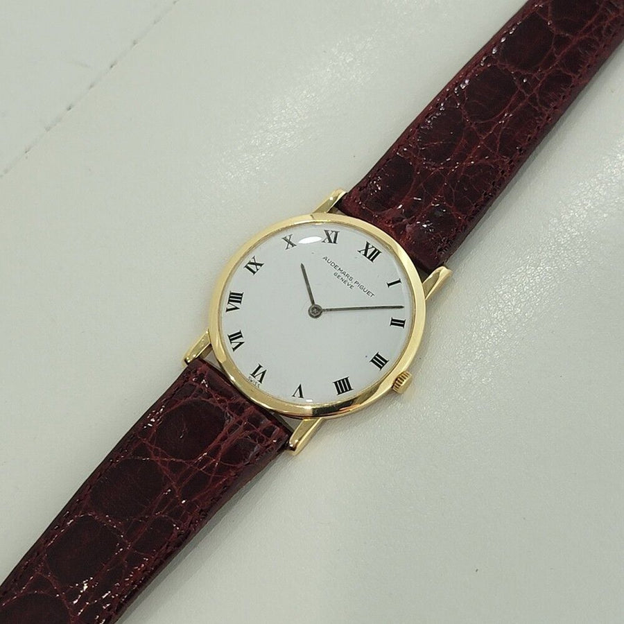 Midsize Audemars Piguet Geneve 18K Gold 32mm Manual Wind Dress Watch 1950s NA132