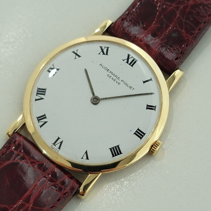 Midsize Audemars Piguet Geneve 18K Gold 32mm Manual Wind Dress Watch 1950s NA132