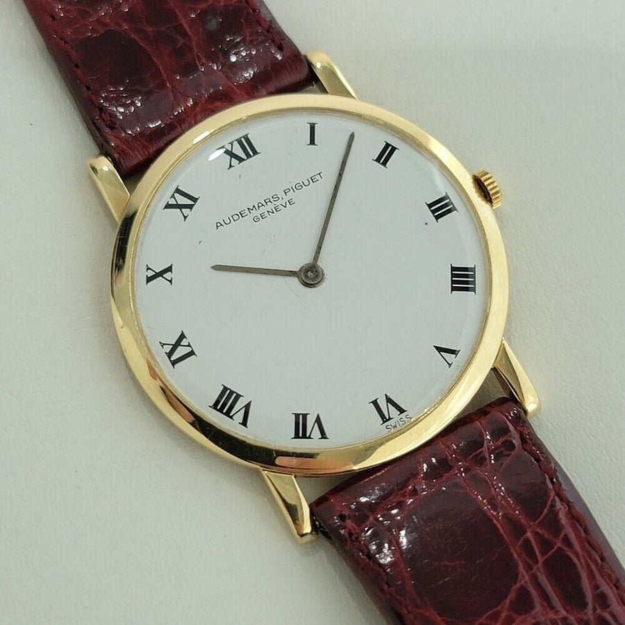 Midsize Audemars Piguet Geneve 18K Gold 32mm Manual Wind Dress Watch 1950s NA132